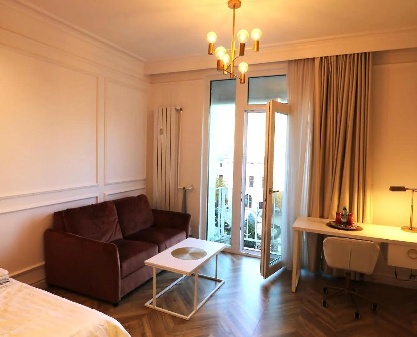 Daire Deluxe Premium Studio Old Town - Free Minibar Bükreş
